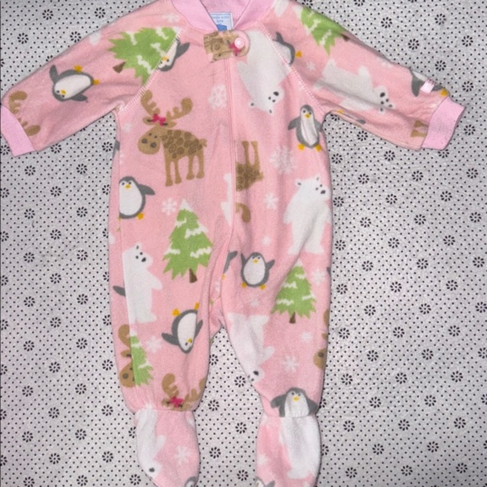🛍👛Cute Little Girls Sleeper Size 0-3 months 🛍👛